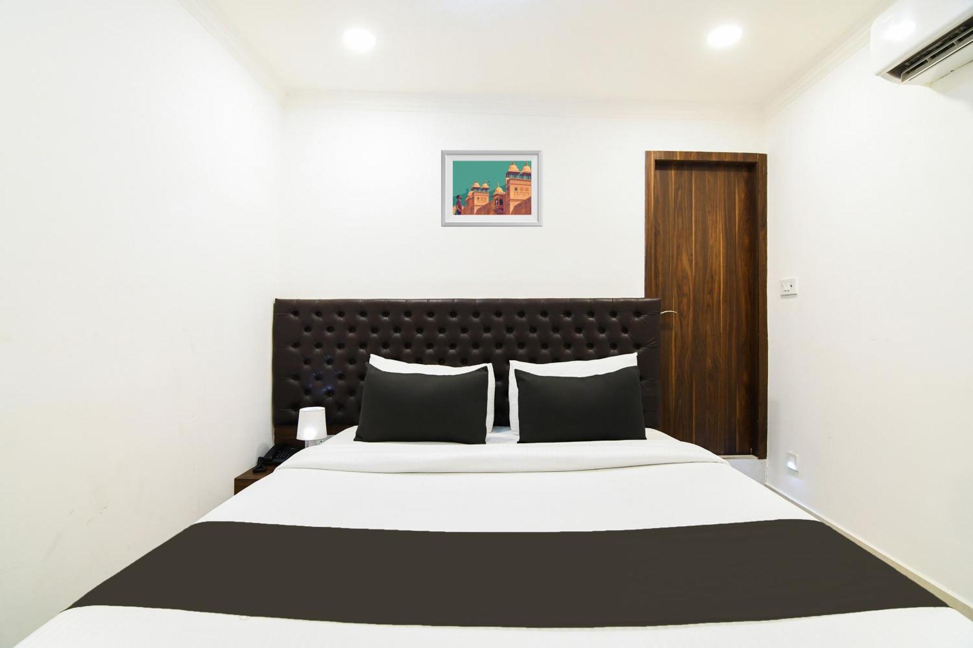 Super Hotel O Eminent Hotel Колката Екстер'єр фото